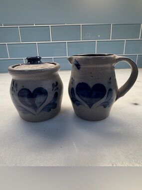 Rowe Pottery Works 1994 Blue Heart Salt Glaze Stoneware Pitcher Crock Lid Set